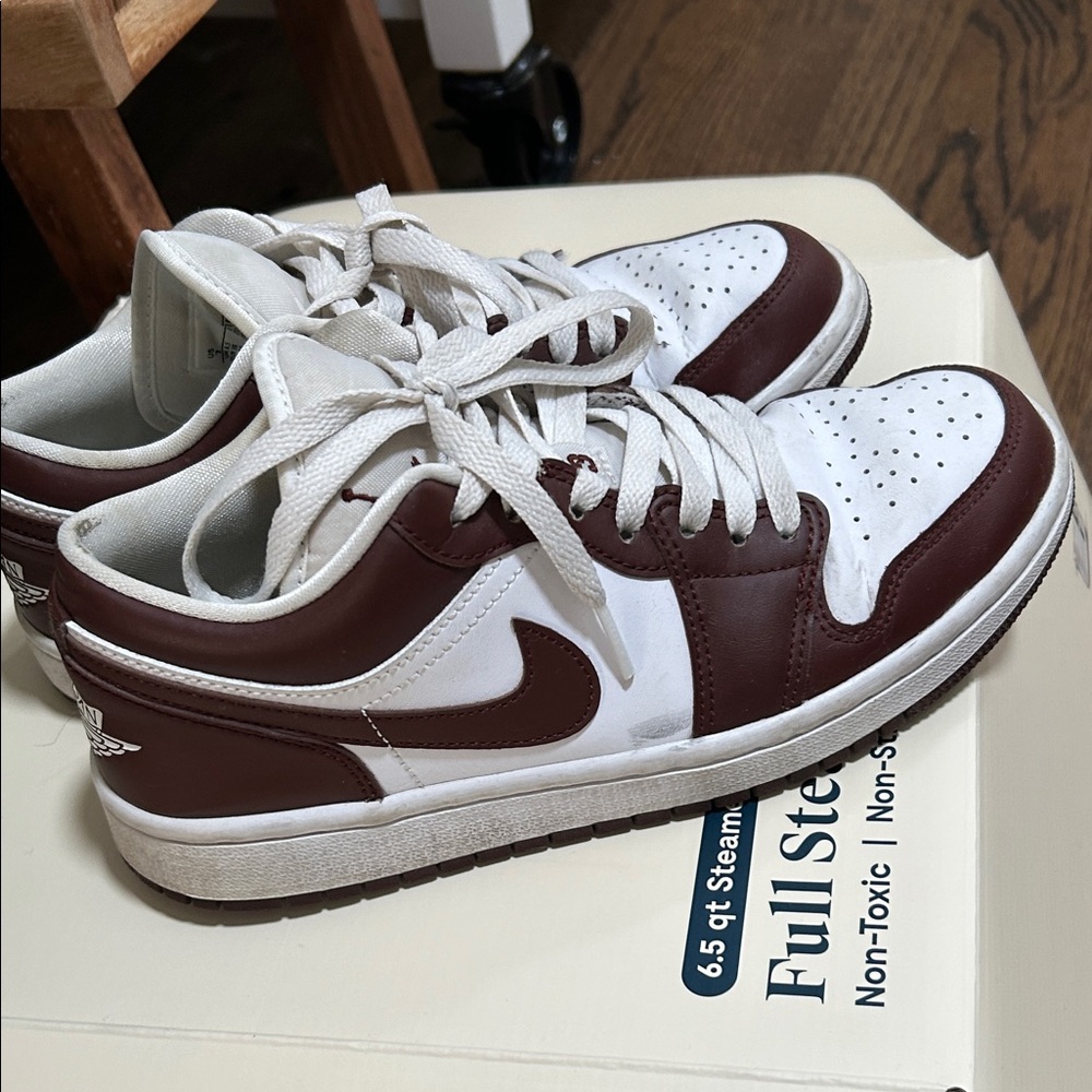 Nike Women's White and Brown Sneakers